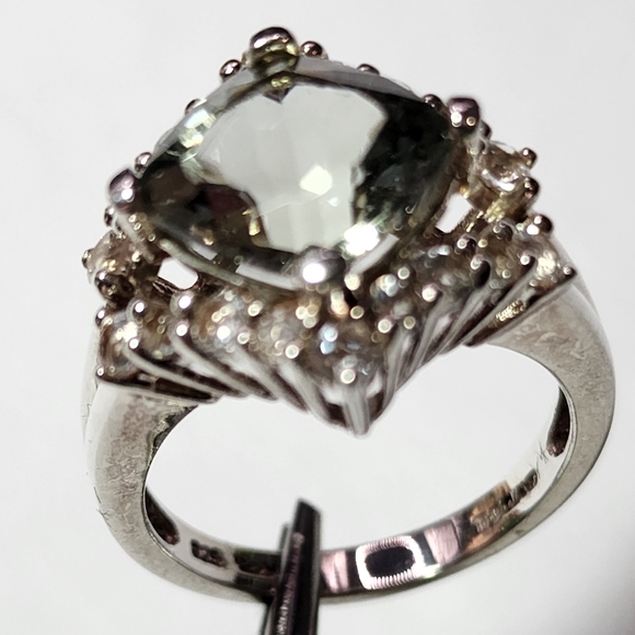 Green Amethyst with White Topaz Ring - Picture 3 of 13